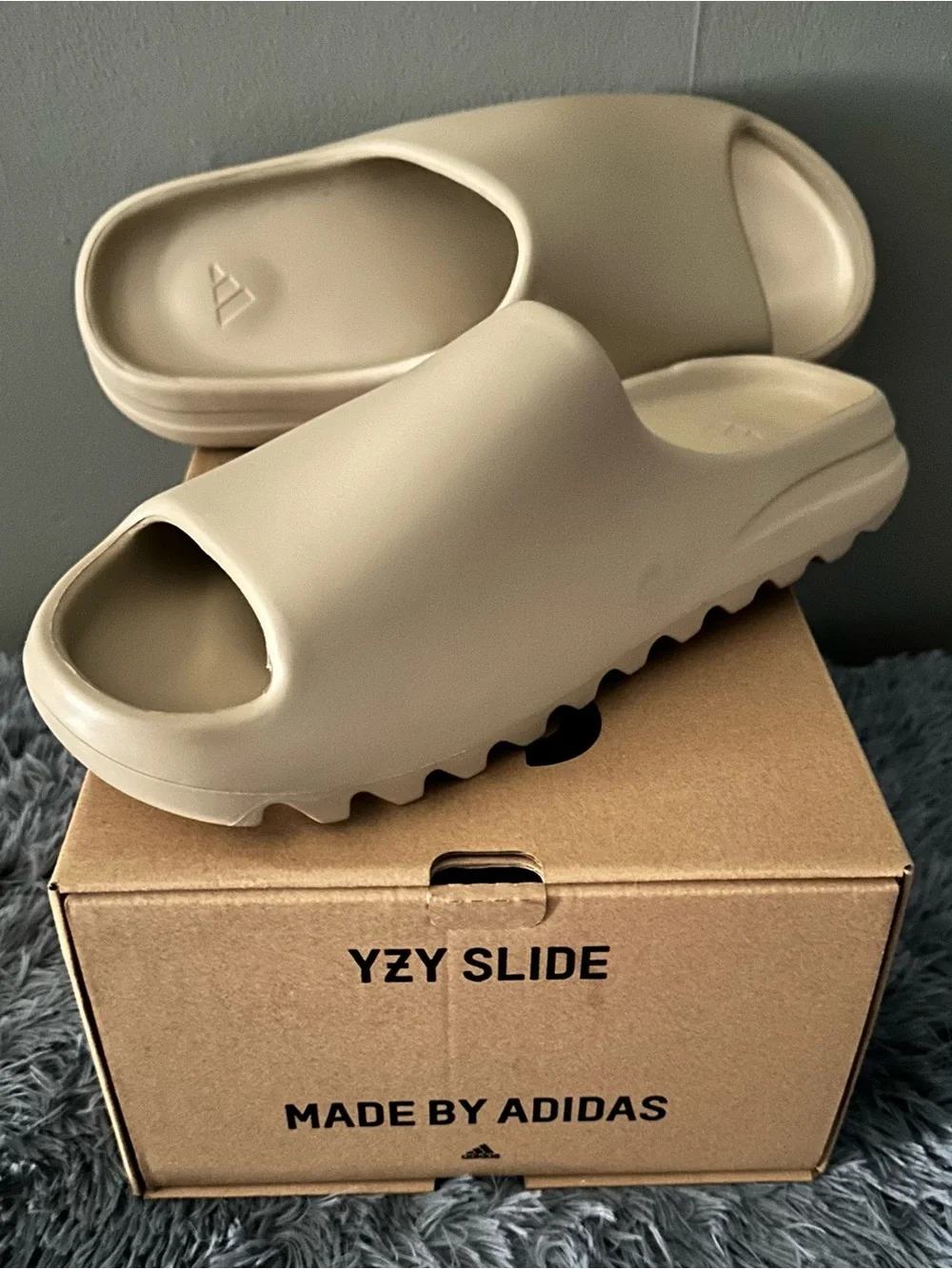 Adidas Yeezy “Pure” Slide Slip-on Style-Branded Insole-Sawtooth Sole-NEW w/Box